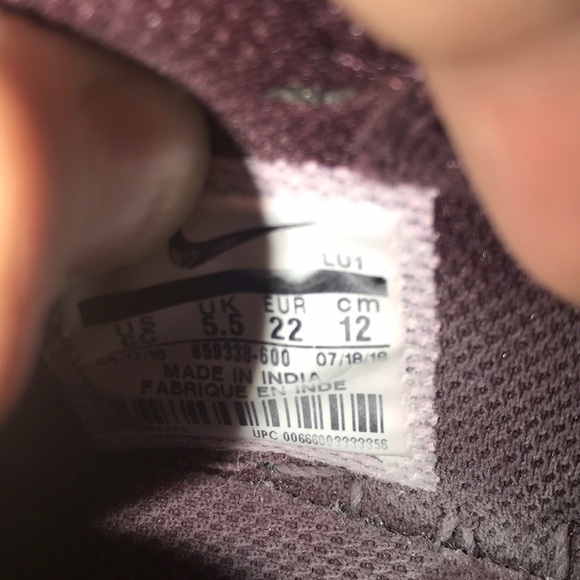 2018 Air Force 1 Mid’s! Excellent condition! - Picture 4 of 6